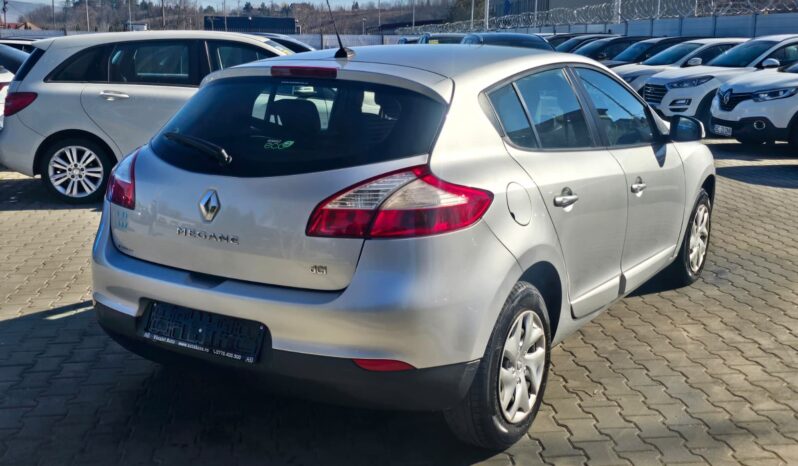 
RENAULT MEGANE full									
