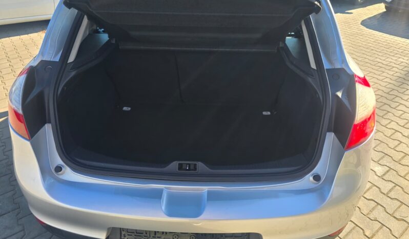 
RENAULT MEGANE full									