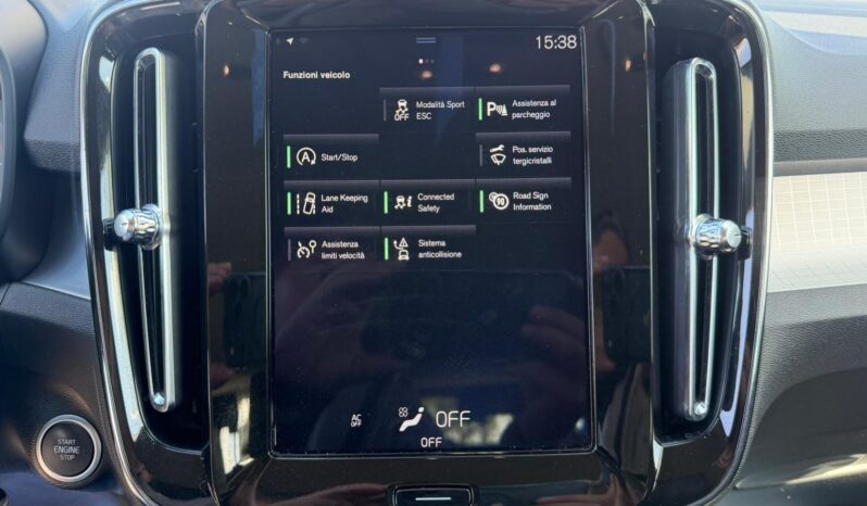 
VOLVO XC 40 full									