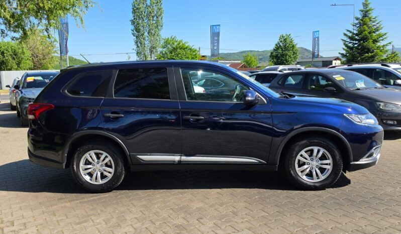 
MITSUBISHI OUTLANDER full									