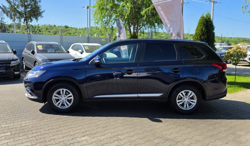 
MITSUBISHI OUTLANDER full									