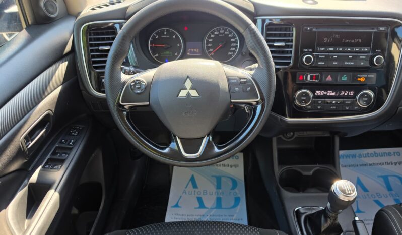 
MITSUBISHI OUTLANDER full									