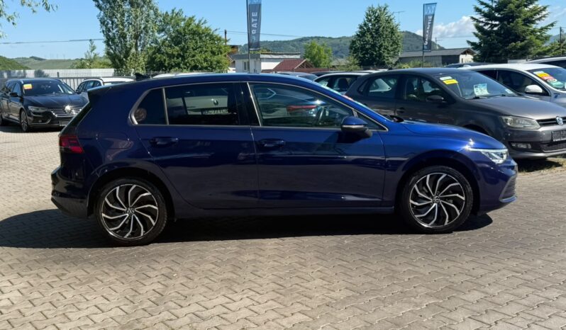 
VOLKSWAGEN GOLF HYBRID full									