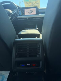 
VOLKSWAGEN GOLF HYBRID full									