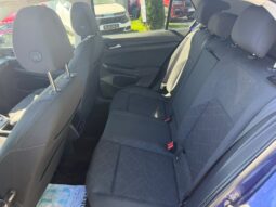 
VOLKSWAGEN GOLF HYBRID full									