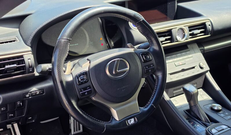
LEXUS RC 300 H HYBRID full									