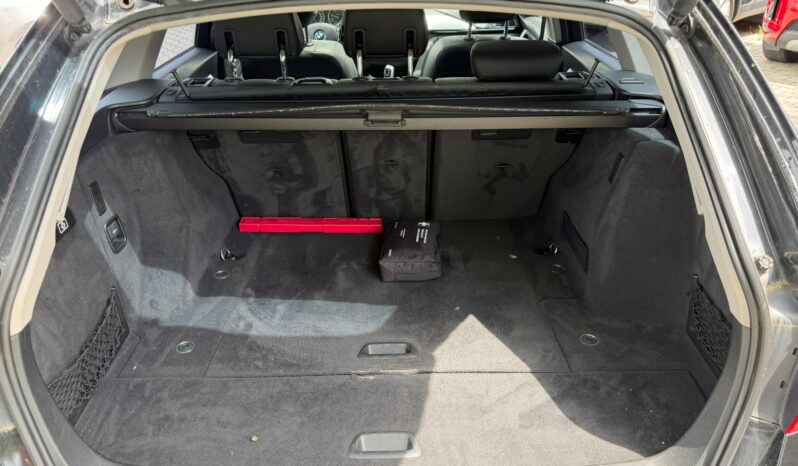 
BMW SERIA 3 TOURING 4X4 full									