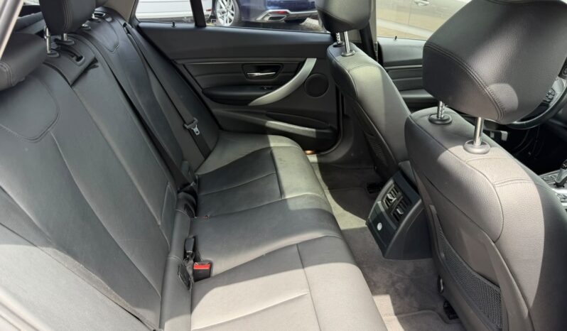 
BMW SERIA 3 TOURING 4X4 full									