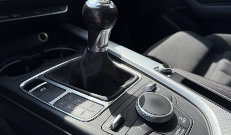 
AUDI A4 full									