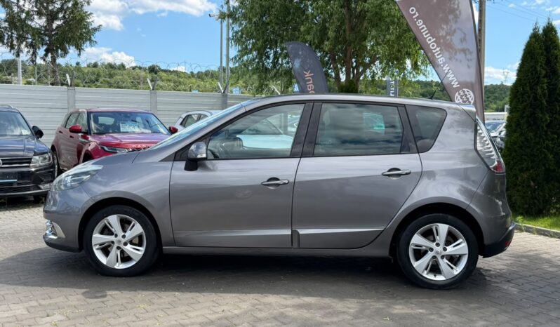 
RENAULT SCENIC full									