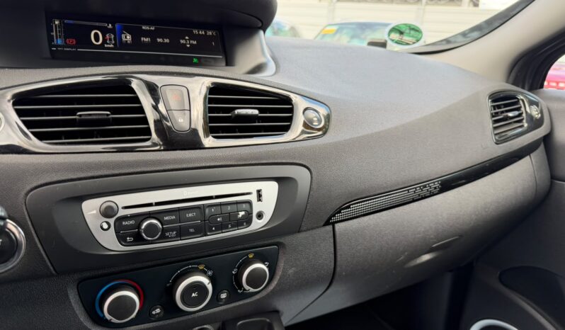 
RENAULT SCENIC full									