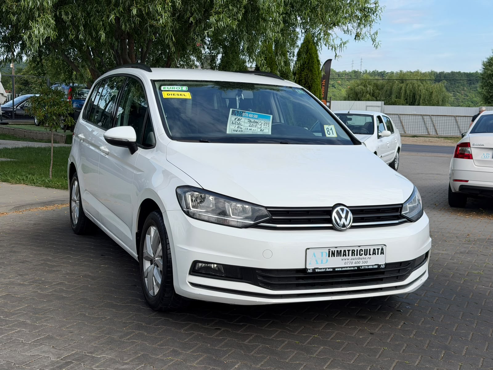 VOLKSWAGEN TOURAN