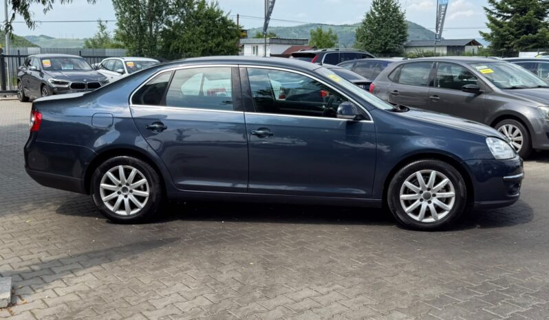 
VOLKSWAGEN JETTA full									