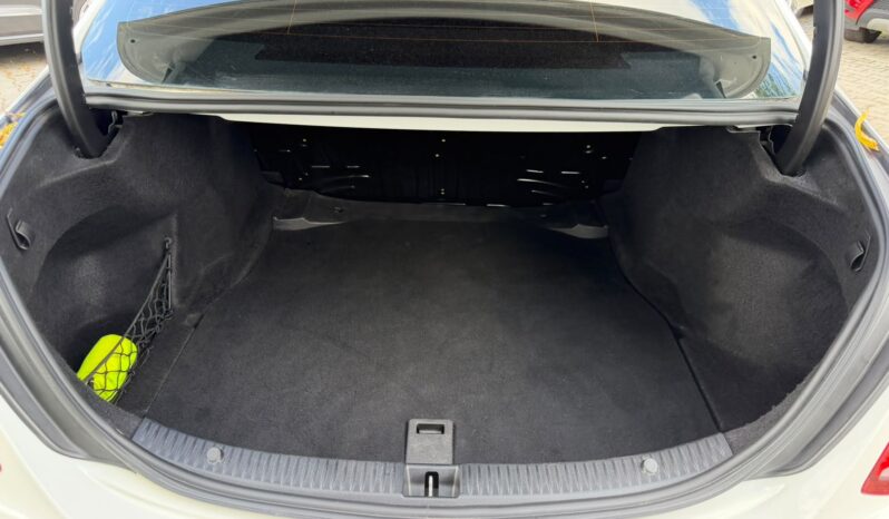 
MERCEDES C-KLASSE full									