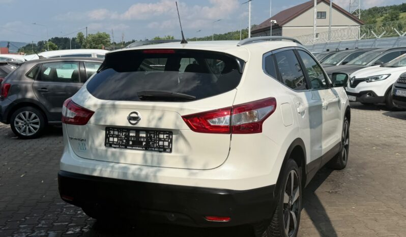 
NISSAN QASHQAI TEKNA+ full									