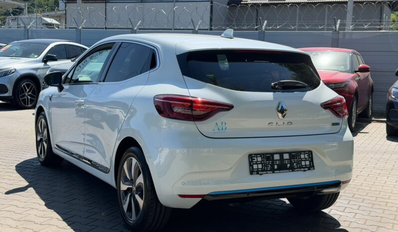 
Renault Clio Esprit Alpine Hybrid full									