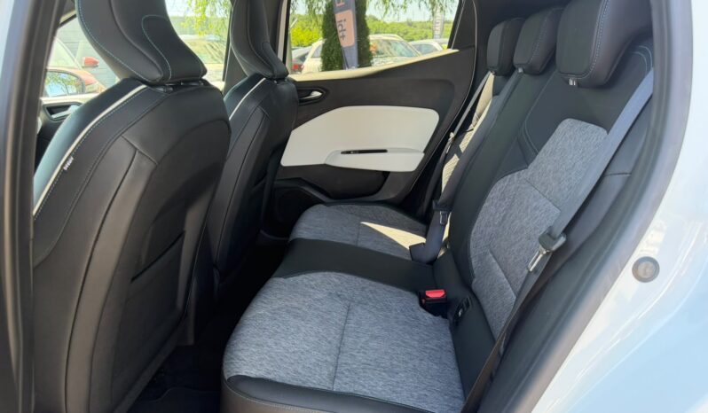
Renault Clio Esprit Alpine Hybrid full									