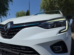 
Renault Clio Esprit Alpine Hybrid full									