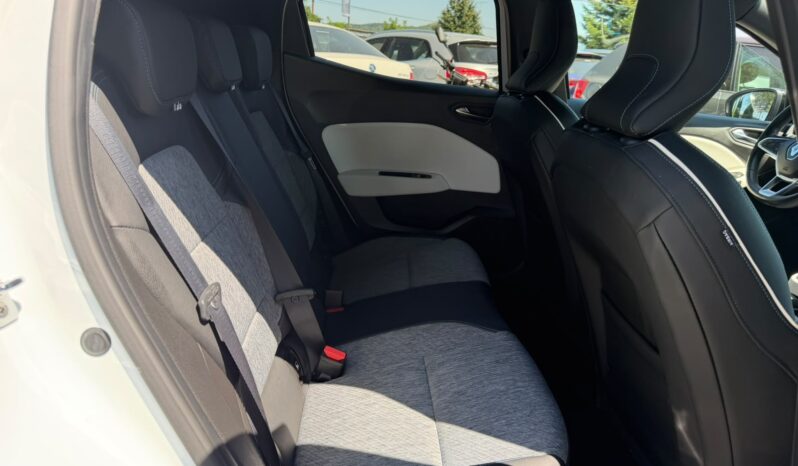 
Renault Clio Esprit Alpine Hybrid full									