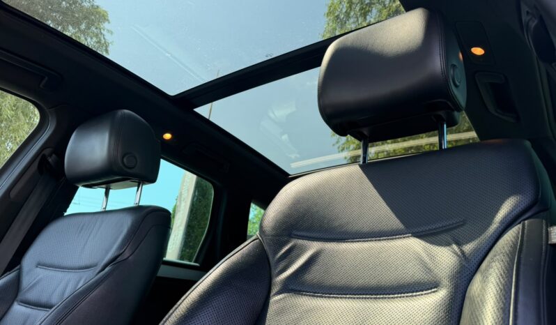 
Volkswagen Touareg full									