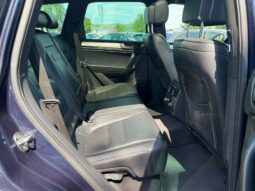 
Volkswagen Touareg full									