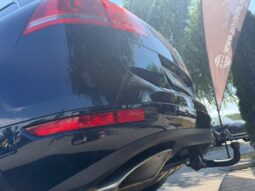 
Volkswagen Touareg full									