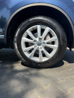 
Volkswagen Touareg full									