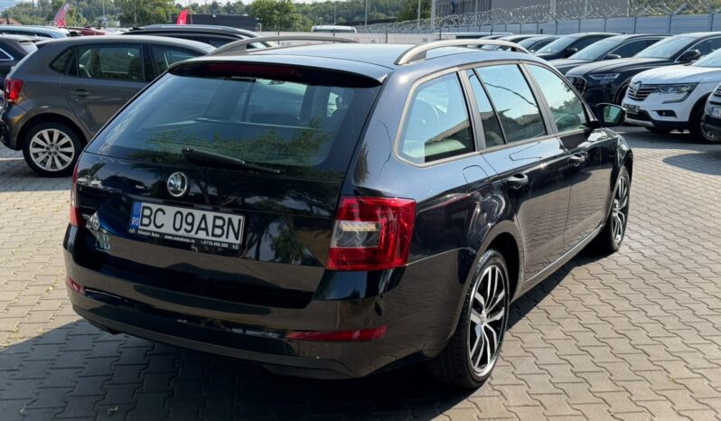 
Skoda Octavia full									