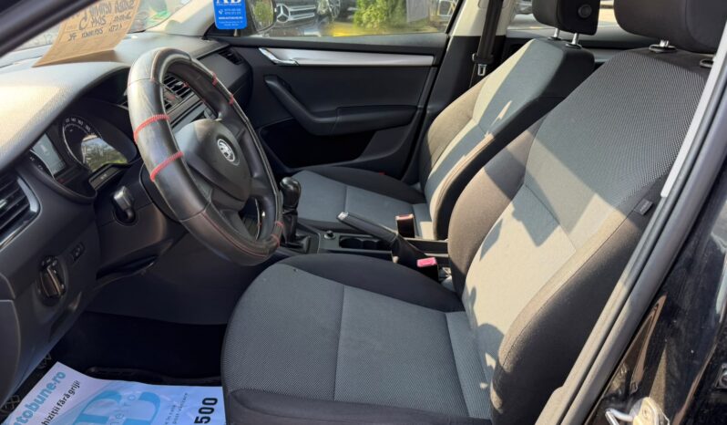 
Skoda Octavia full									