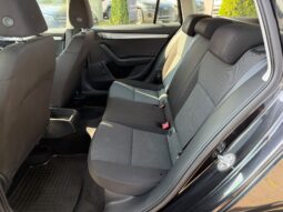 
Skoda Octavia full									