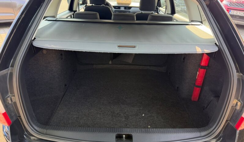
Skoda Octavia full									