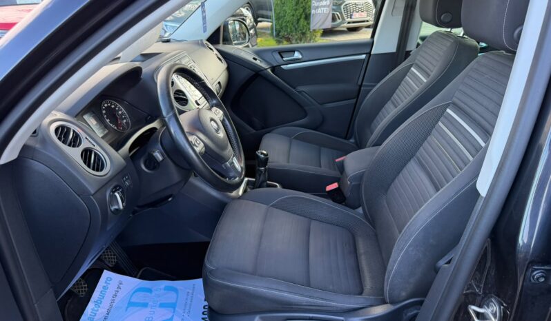 
Volkswagen Tiguan 4MOTION full									