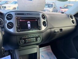 
Volkswagen Tiguan 4MOTION full									