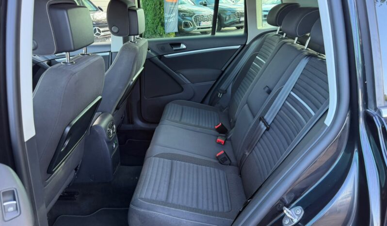 
Volkswagen Tiguan 4MOTION full									