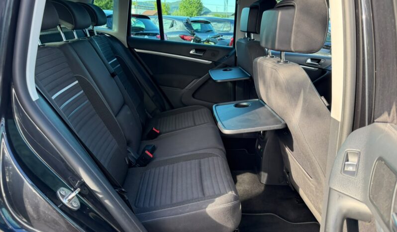 
Volkswagen Tiguan 4MOTION full									