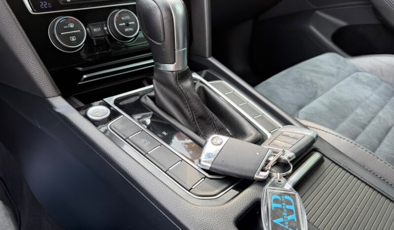 
Volkswagen Passat full									