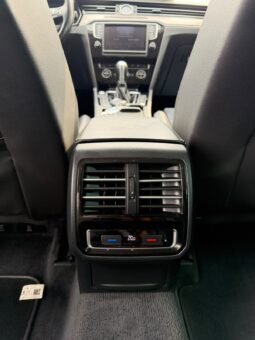 
Volkswagen Passat full									