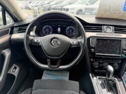 
Volkswagen Passat full									