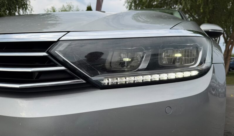
Volkswagen Passat full									