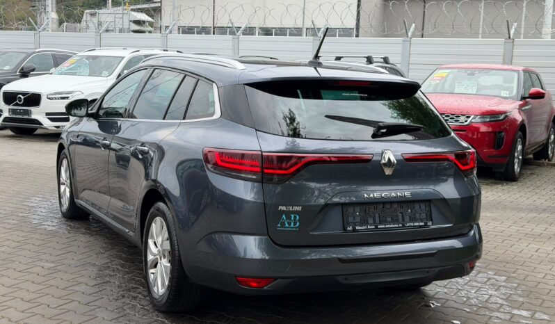 
Renault Megane full									