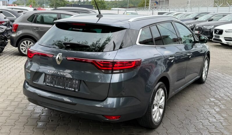 
Renault Megane full									