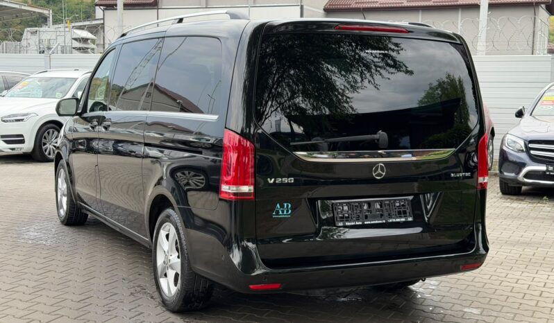 
Mercedes-Benz V Class full									
