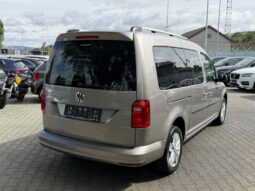 
Volkswagen Caddy Maxi full									
