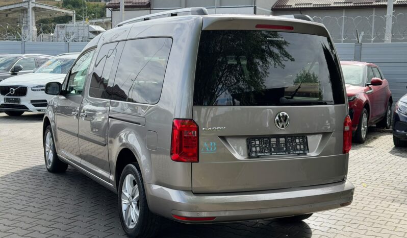 
Volkswagen Caddy Maxi full									