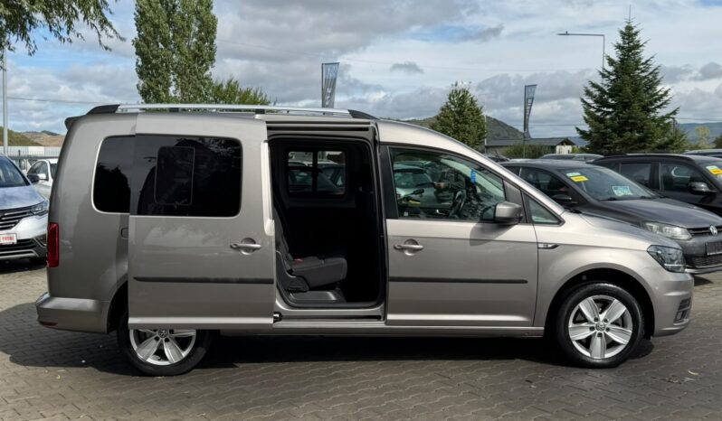 
Volkswagen Caddy Maxi full									
