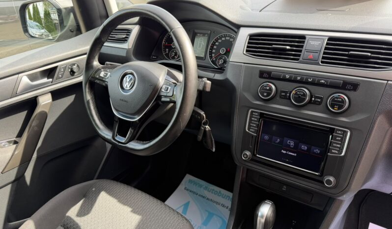 
Volkswagen Caddy Maxi full									