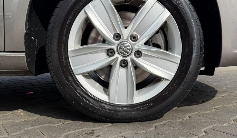 
Volkswagen Caddy Maxi full									