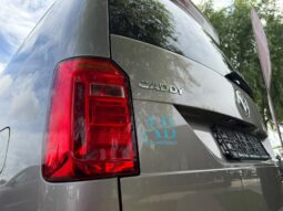 
Volkswagen Caddy Maxi full									