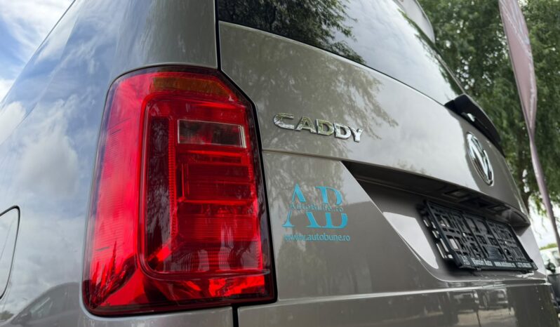 
Volkswagen Caddy Maxi full									