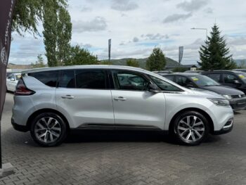 VOLKSWAGEN GOLF HYBRID